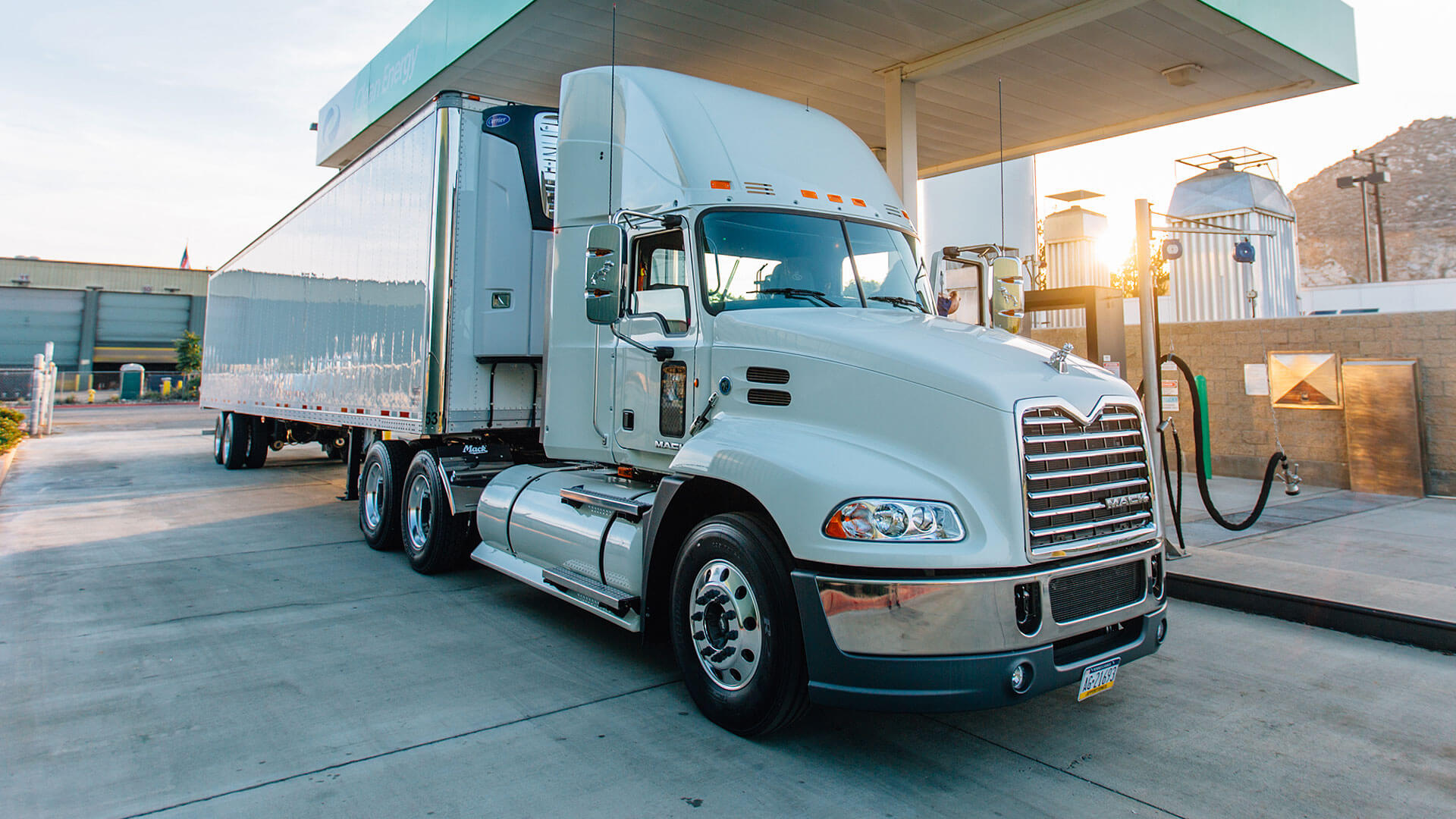 Heavy duty Trucks Clean Energy Fuels